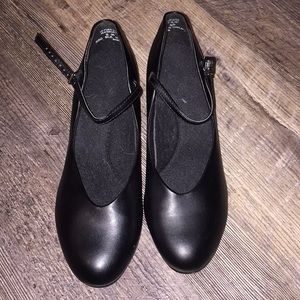 Capezio character shoes black 8 M 1.5 inch heel